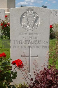 SPANBROEKMOLEN BRITISH CEMETERY - WILLIS, ARTHUR